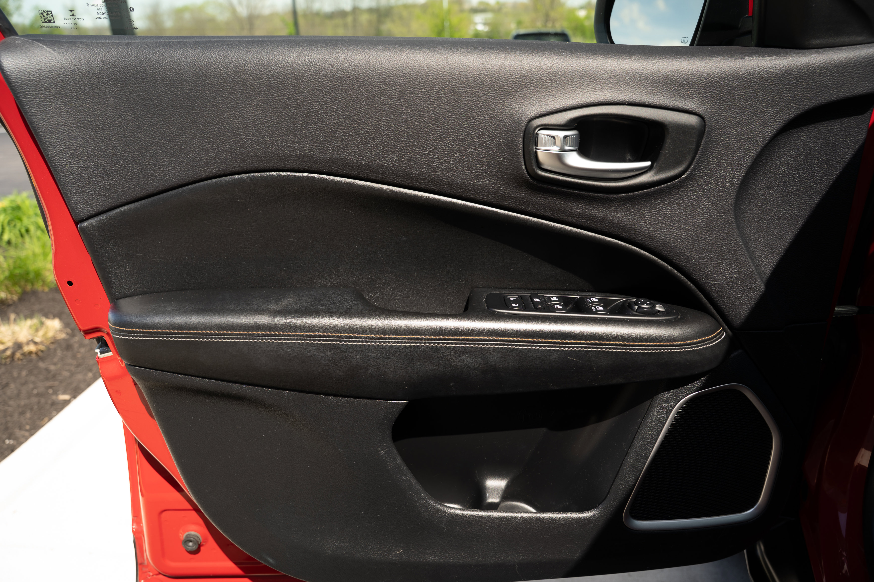 Used 2021 Jeep Compass Latitude w/ Convenience Group AWD/4WD image 18