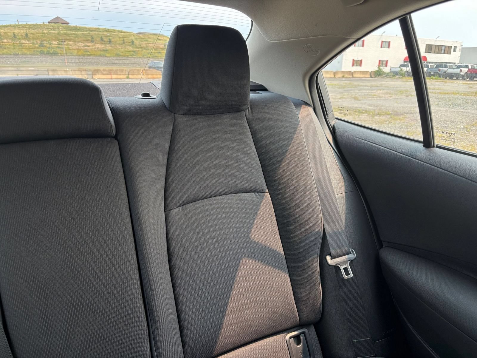 Used 2025 Toyota Corolla LE FWD image 33