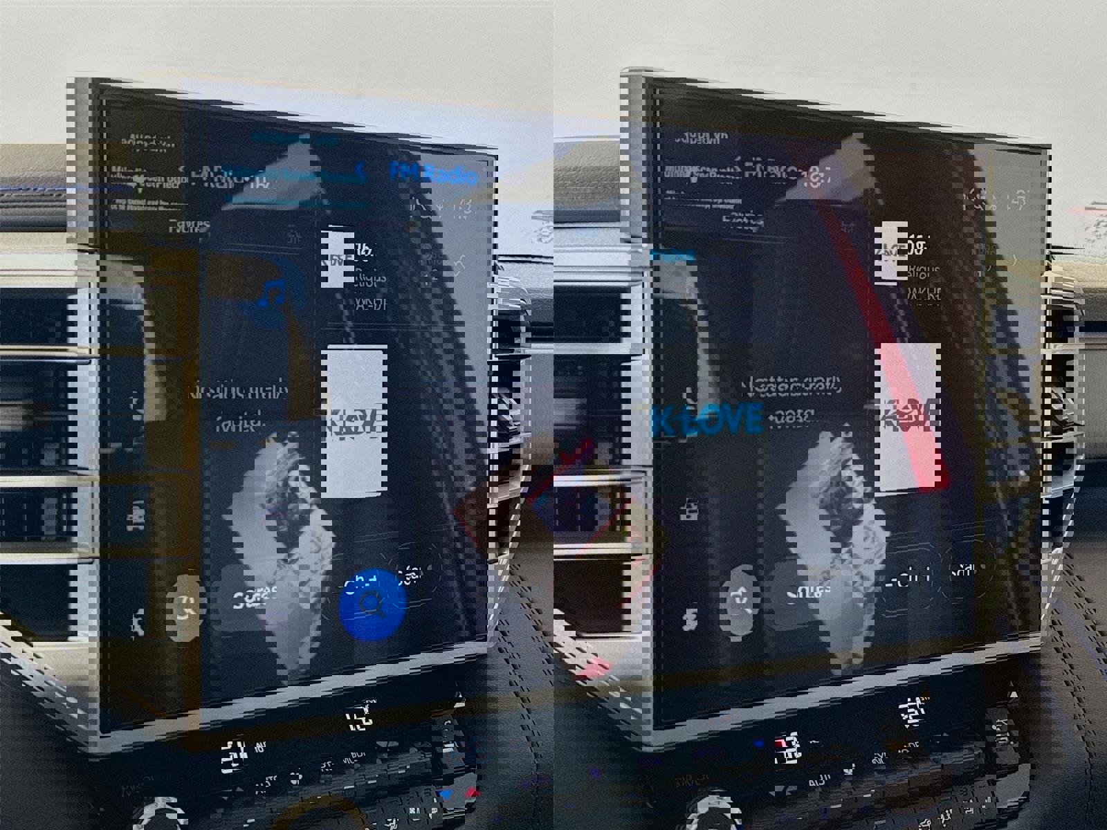 New 2025 Toyota Tundra Platinum image 23