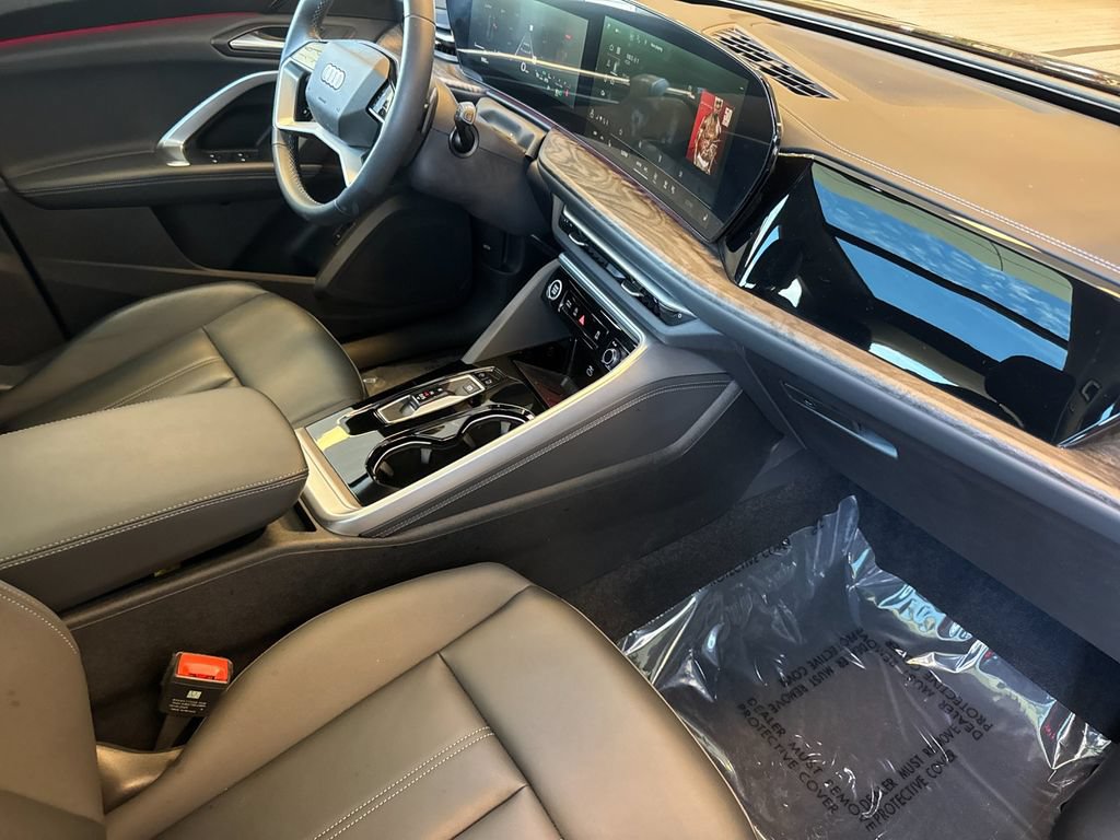 Certified 2025 Audi Q5 Premium w/ Convenience Package AWD/4WD image 21