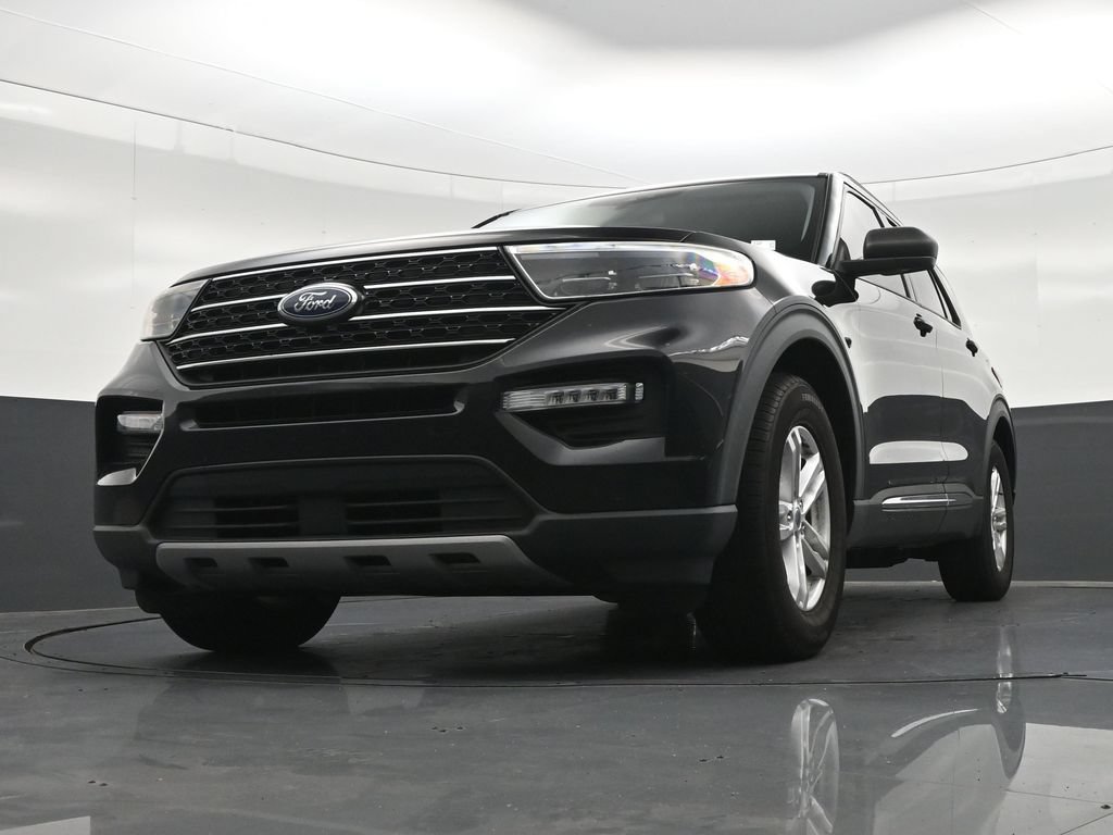 Used 2021 Ford Explorer XLT w/ Equipment Group 202A RWD image 29