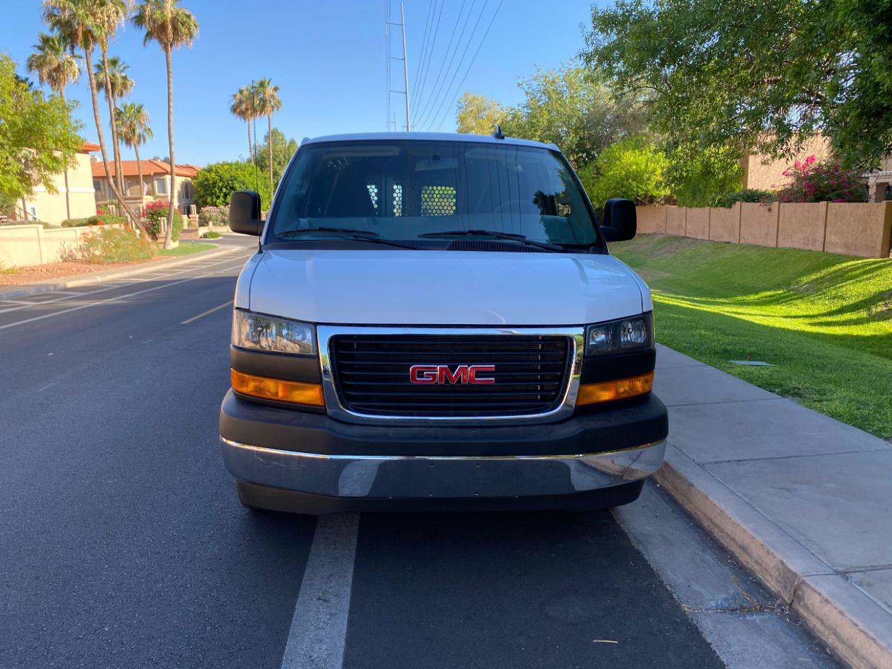 Used 2025 GMC Savana 2500 w/ Driver Convenience Package RWD image 5