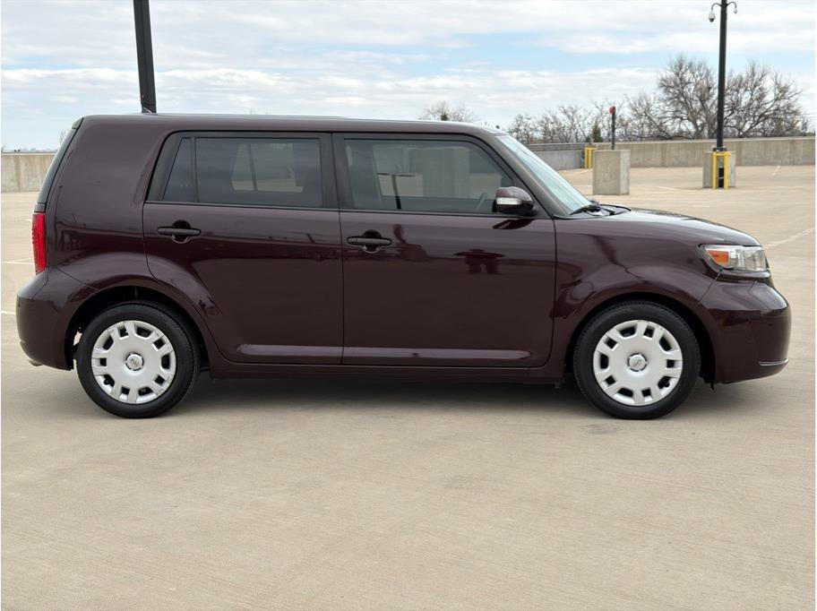Used 2010 Scion xB Release Series 7.0 image 9