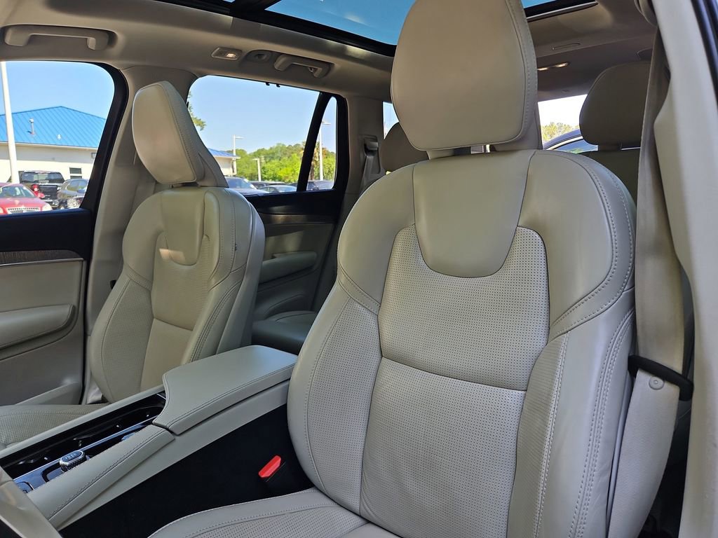 Used 2023 Volvo XC90 T8 Ultimate w/ Protection Package Premier AWD/4WD image 25