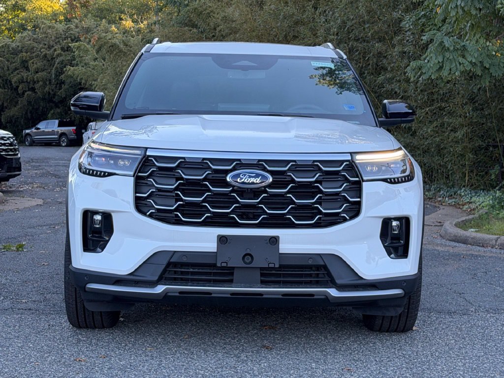 New 2026 Ford Explorer Platinum AWD/4WD image 2