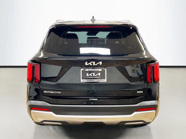 Certified 2024 Kia Sorento S image 6