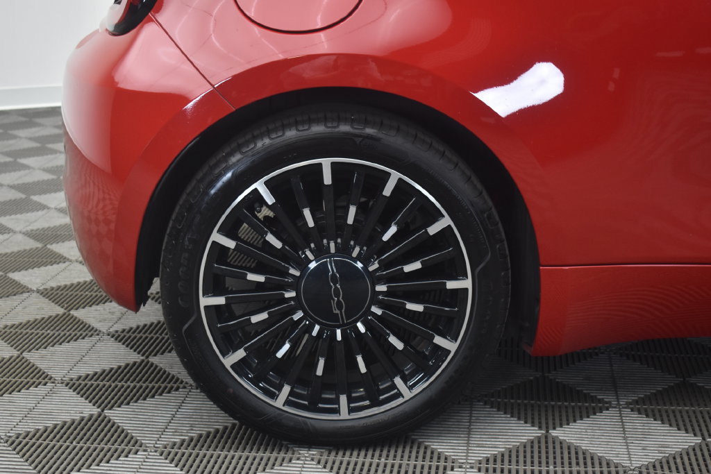 Used 2024 FIAT 500 e (RED) FWD image 21