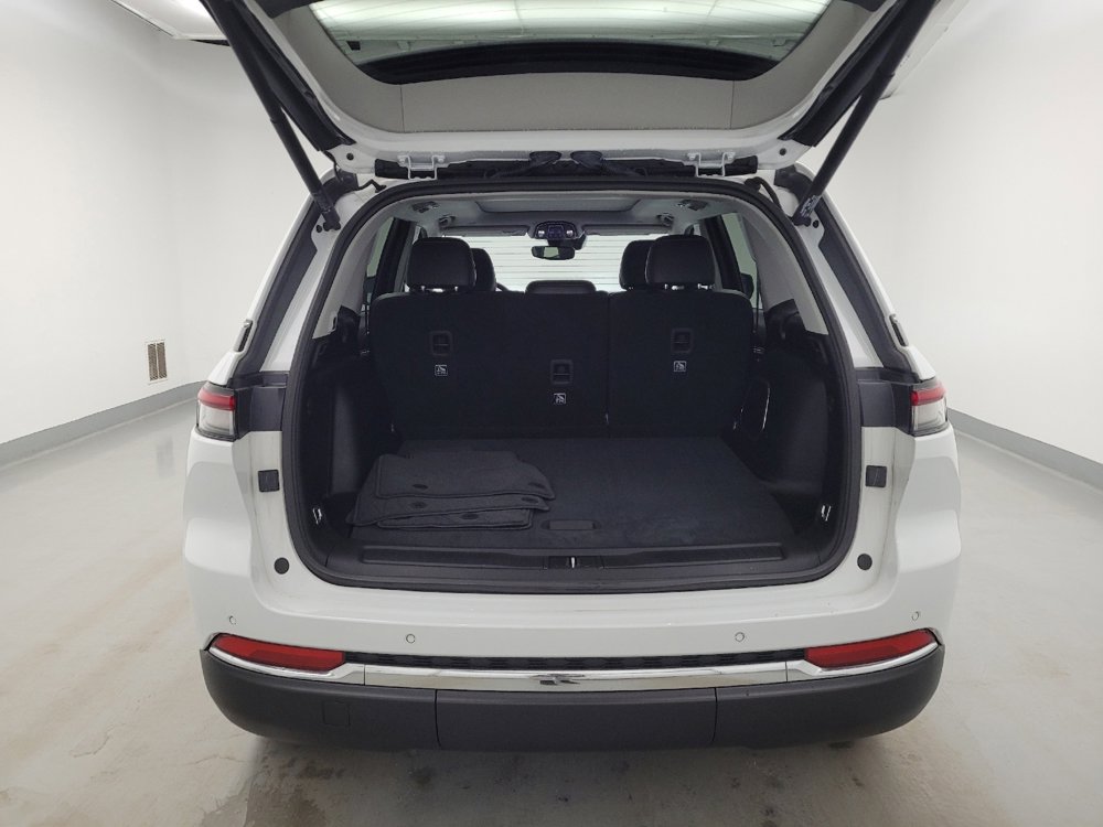 Used 2023 Jeep Grand Cherokee 4WD 4xe image 29