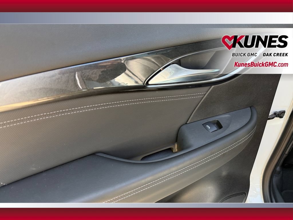 Used 2024 Buick Envision Preferred AWD/4WD image 32
