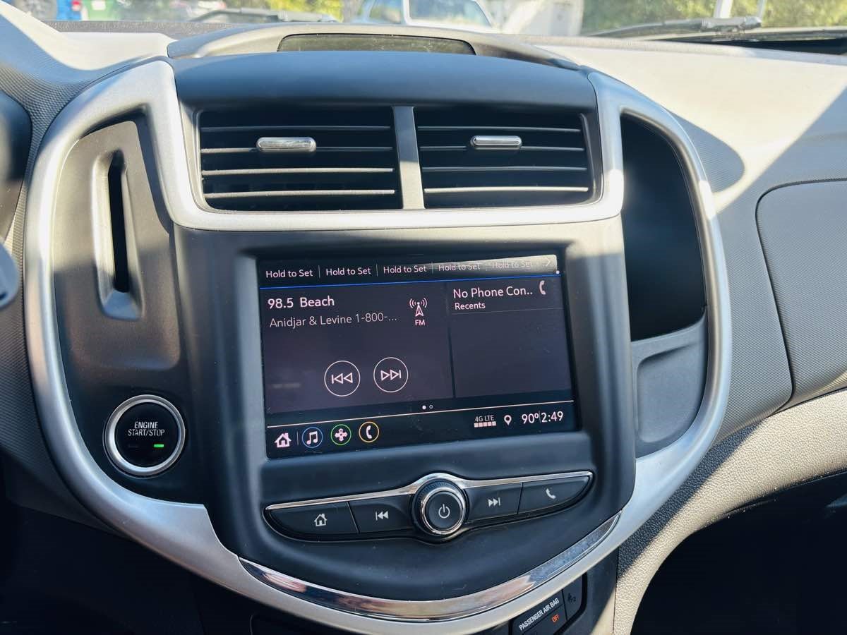 Used 2020 Chevrolet Sonic LT image 25