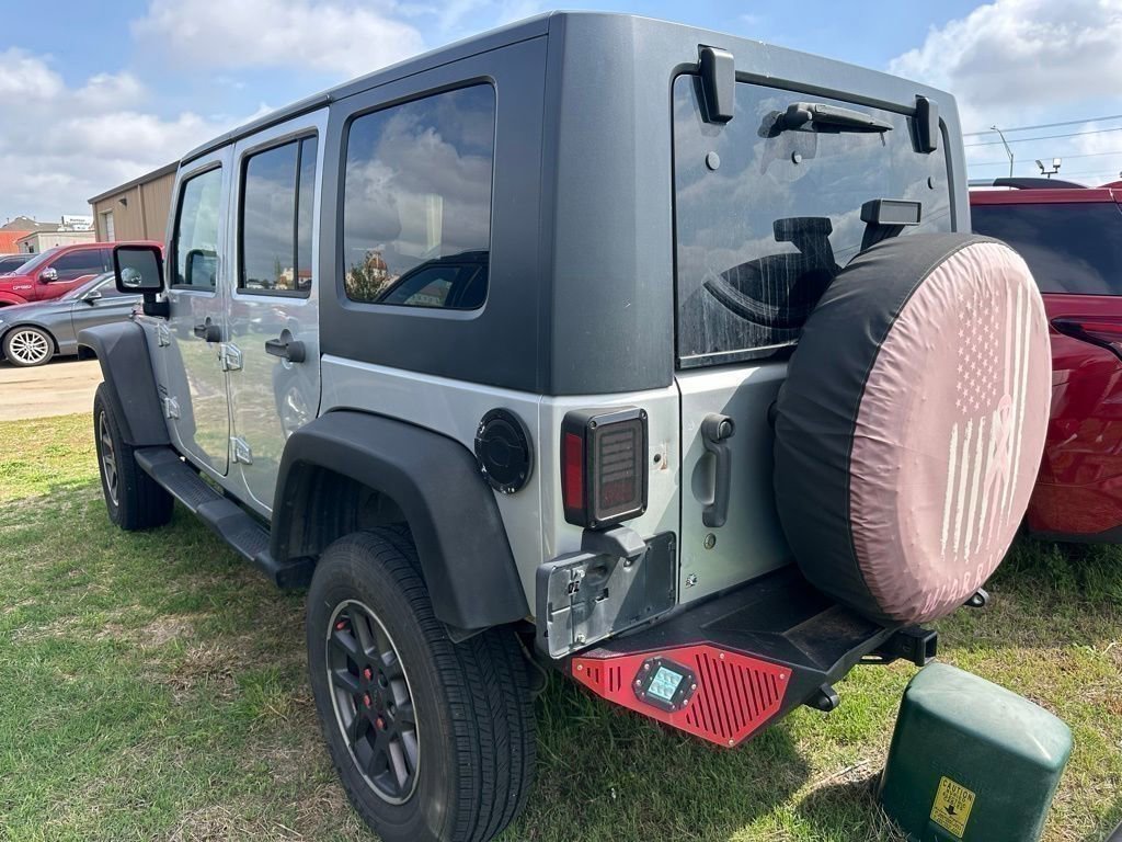 Used 2010 Jeep Wrangler Unlimited Sport AWD/4WD image 3