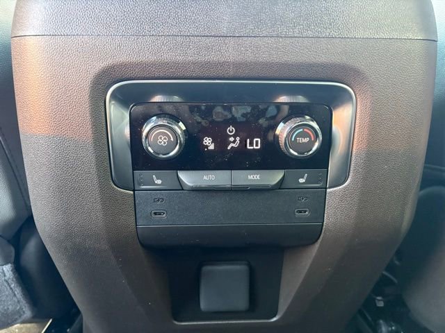 New 2026 Chevrolet Suburban LT image 23