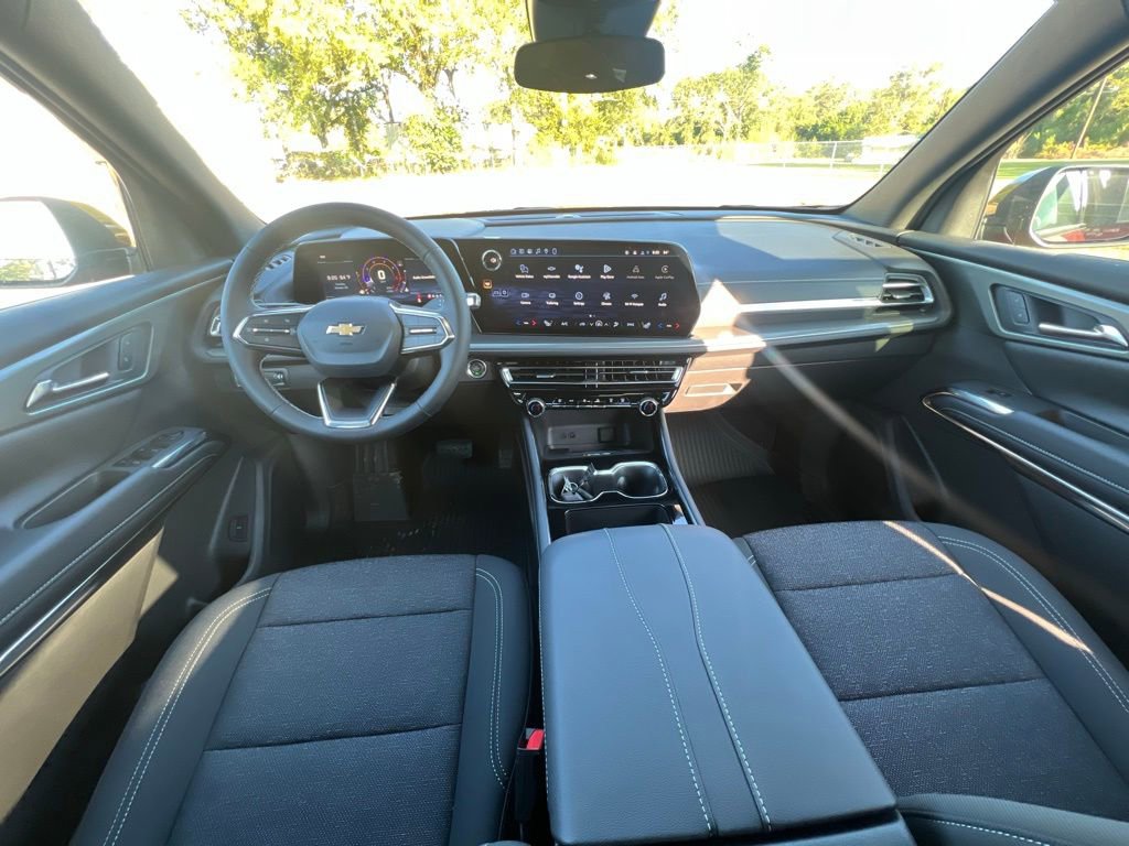 New 2026 Chevrolet Traverse LT image 8