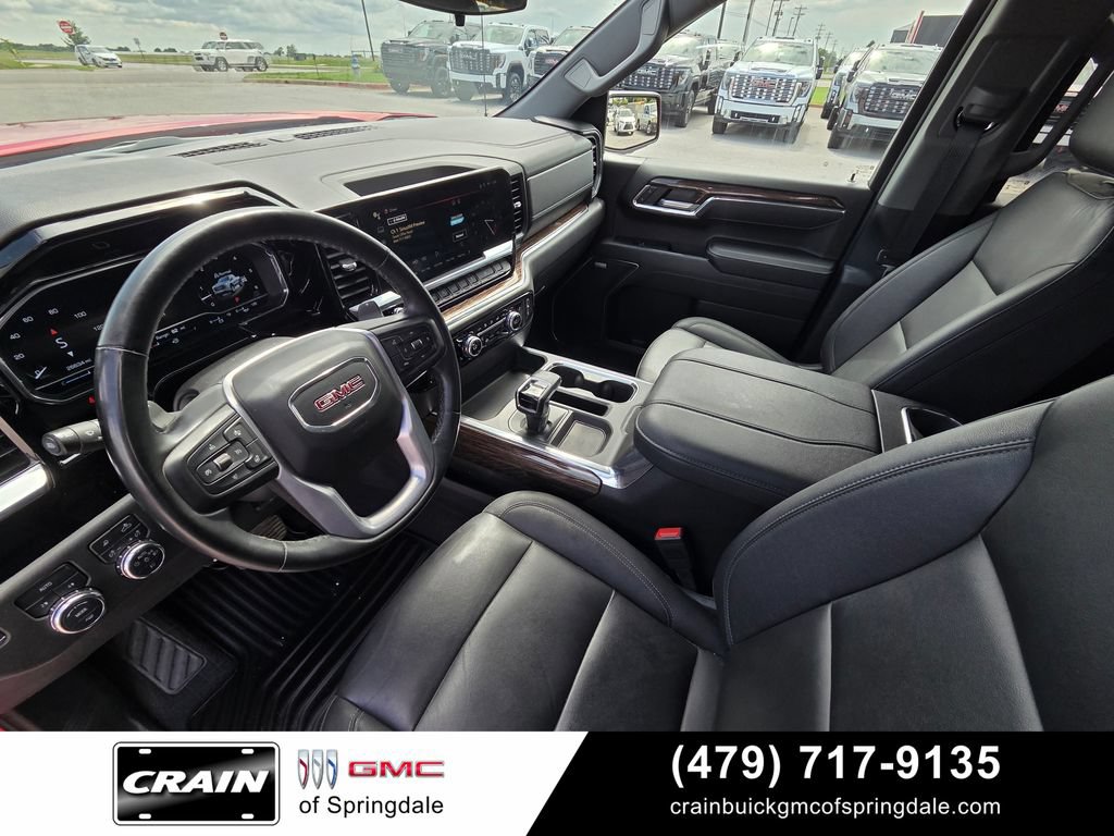 Used 2024 GMC Sierra 1500 Elevation w/ Elevation Premium Package AWD/4WD image 10