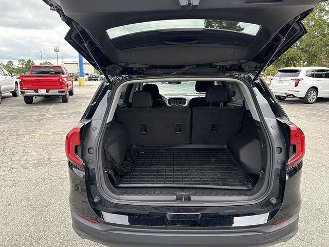 Certified 2022 GMC Terrain SLE w/ Driver Convenience Package AWD/4WD image 49