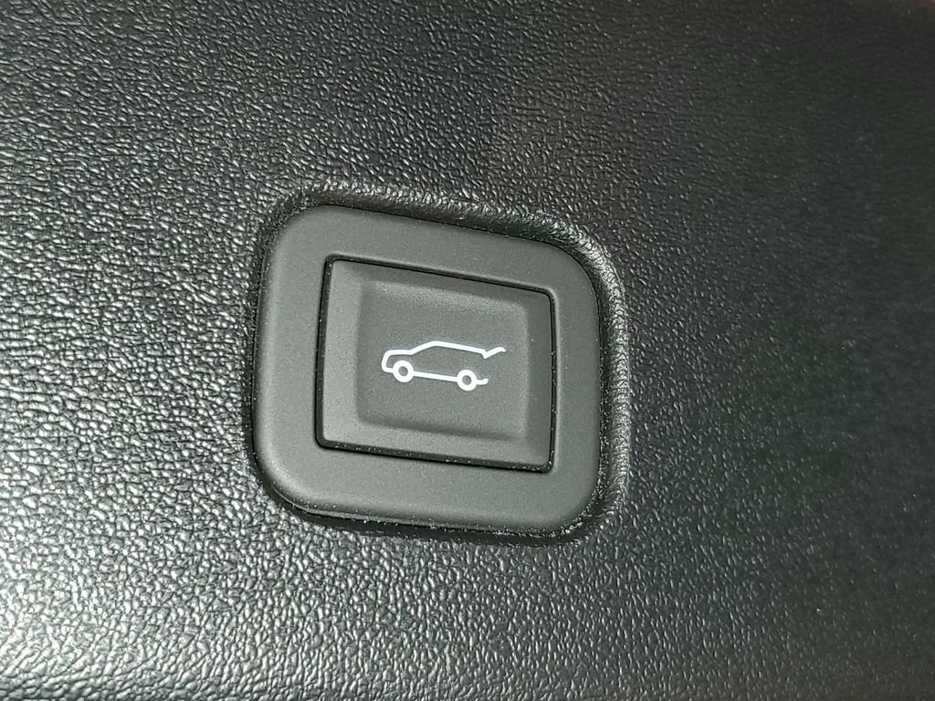 New 2026 Cadillac Optiq Sport 1 RWD image 8