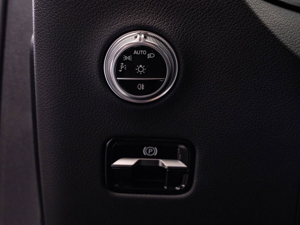 New 2026 Mercedes-Benz GLC 300 4MATIC image 43