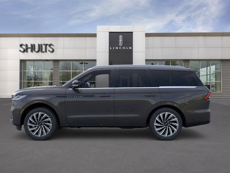 New 2025 Lincoln Navigator Black Label image 3