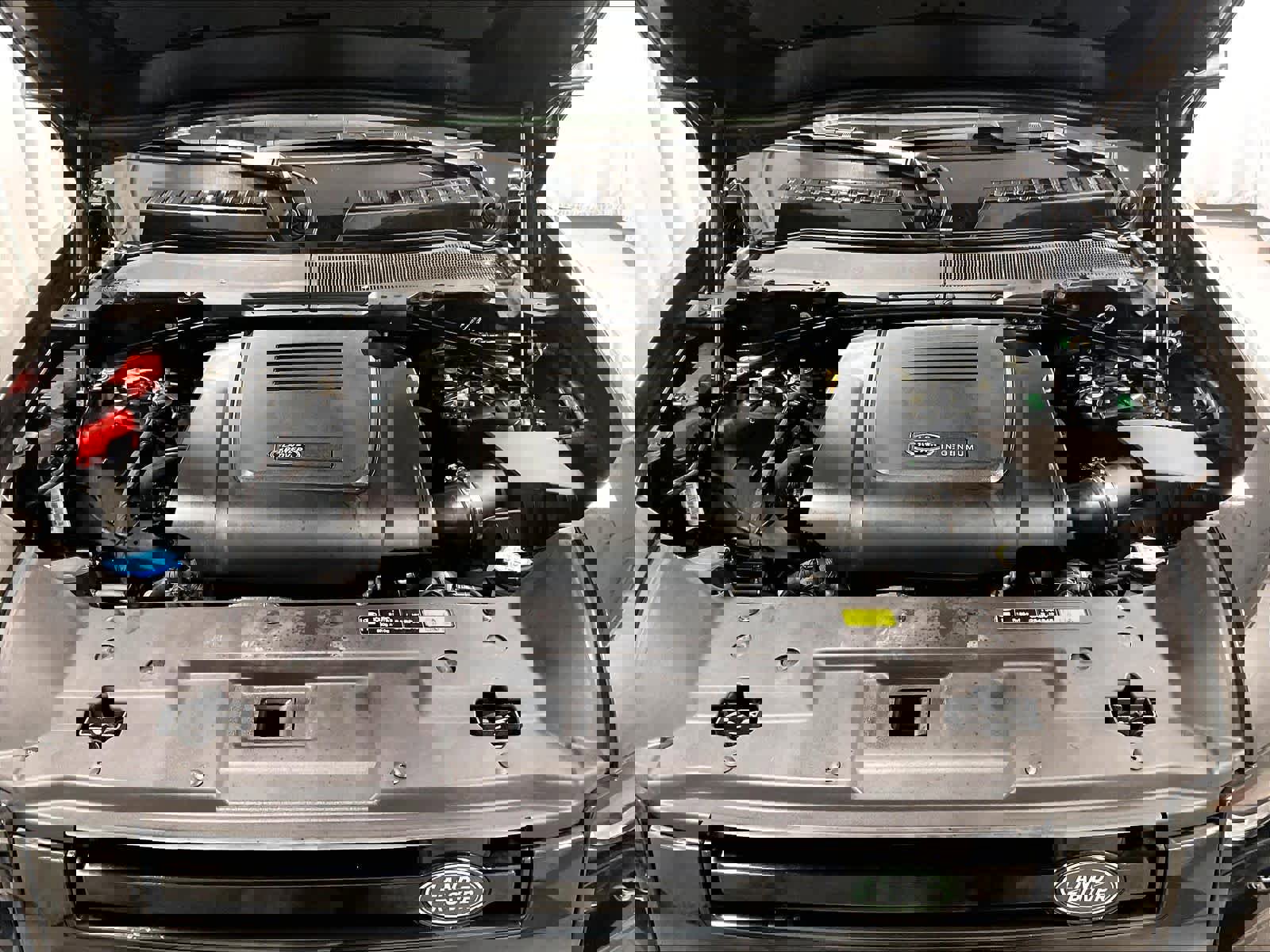 Used 2025 Land Rover Defender 110 S image 31