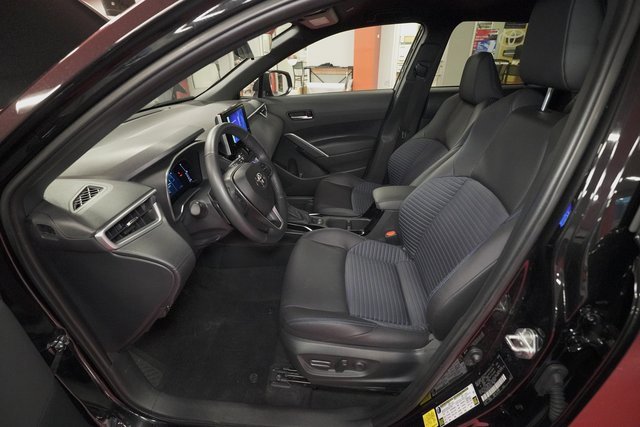 Certified 2024 Toyota Corolla Cross XSE image 12