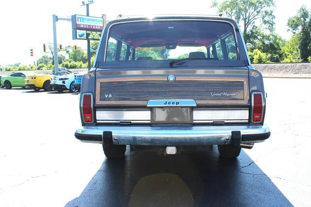 Used 1990 Jeep Grand Wagoneer AWD/4WD image 9
