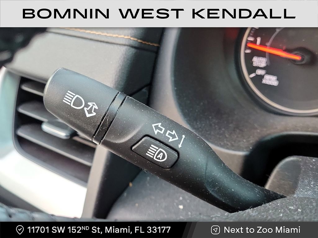 Used 2020 GMC Terrain SLT w/ Preferred Package image 19