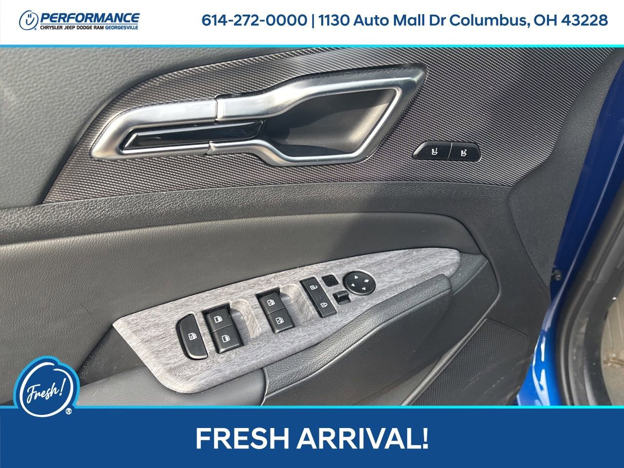 Used 2025 Kia Sportage SX image 17