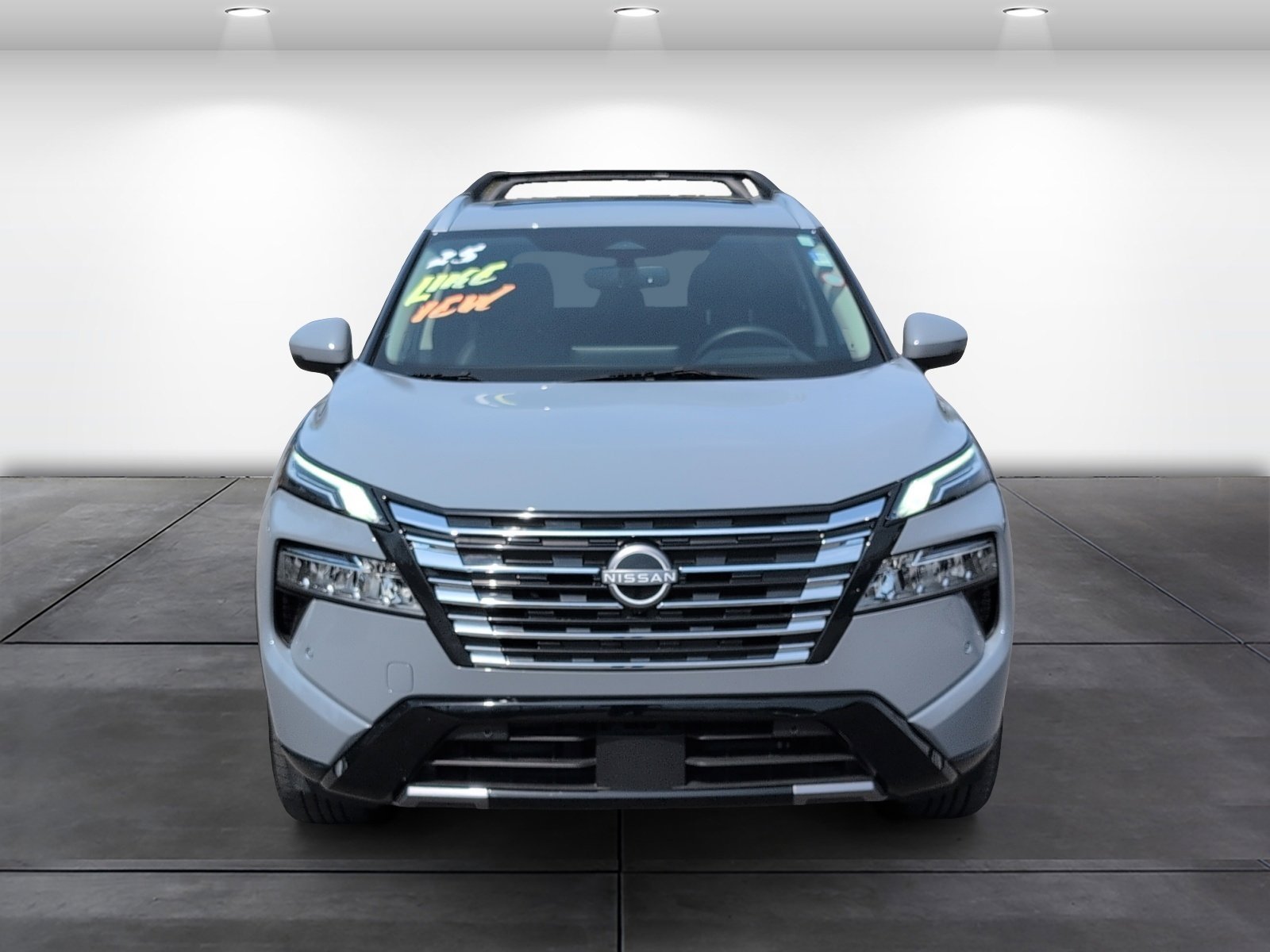 Used 2025 Nissan Rogue Platinum w/ Platinum Premium Package image 4