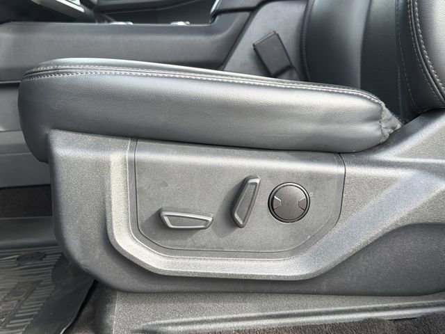 Used 2023 Ford Expedition Max XLT image 24