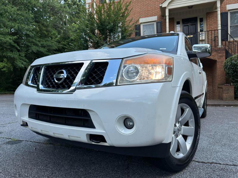 Used 2010 Nissan Armada Titanium w/ DVD Entertainment Pkg RWD image 2