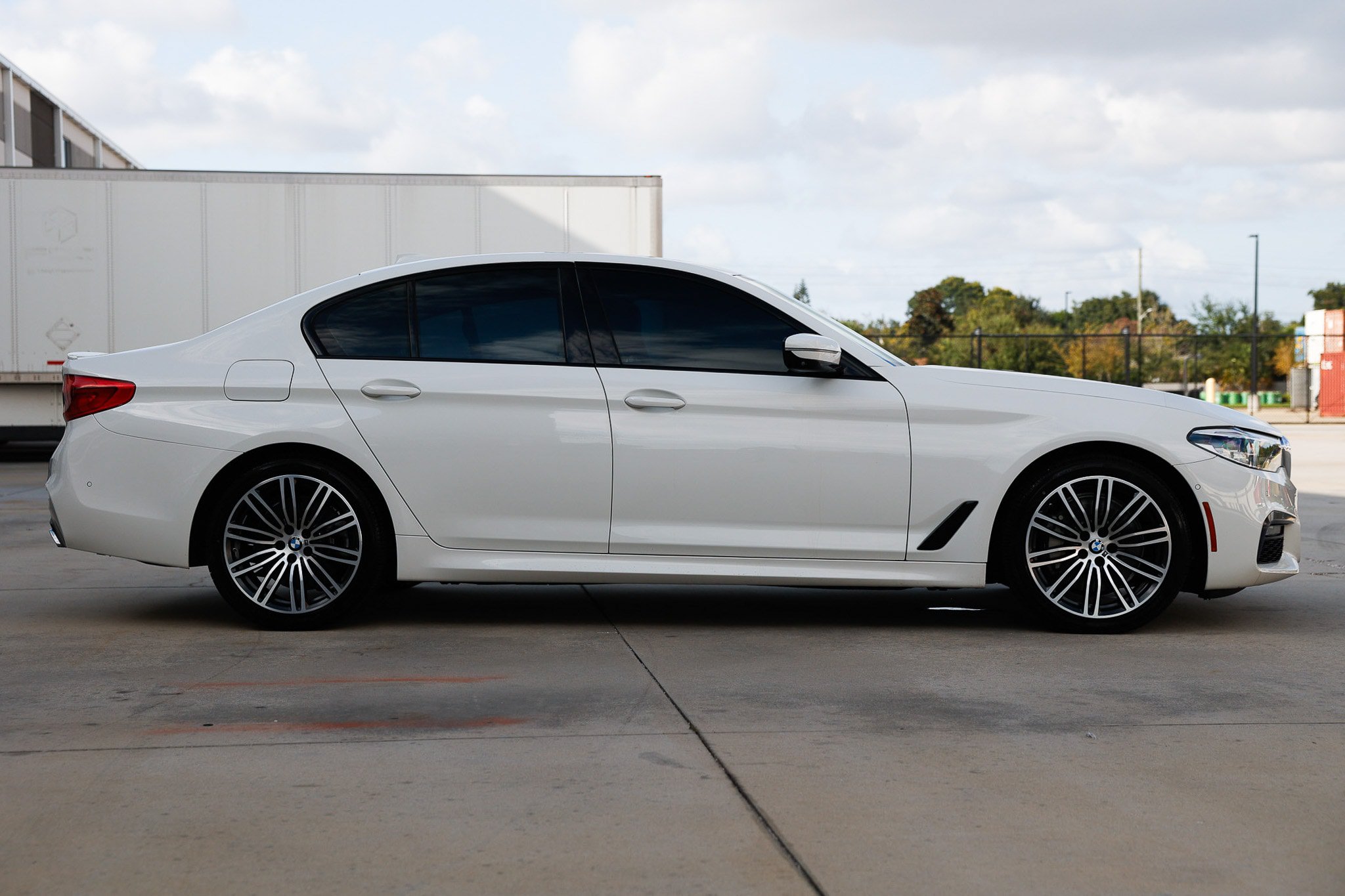 Used 2019 BMW 540i xDrive w/ M Sport Package AWD/4WD image 17
