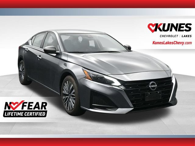 Used 2025 Nissan Altima 2.5 SV FWD image 1