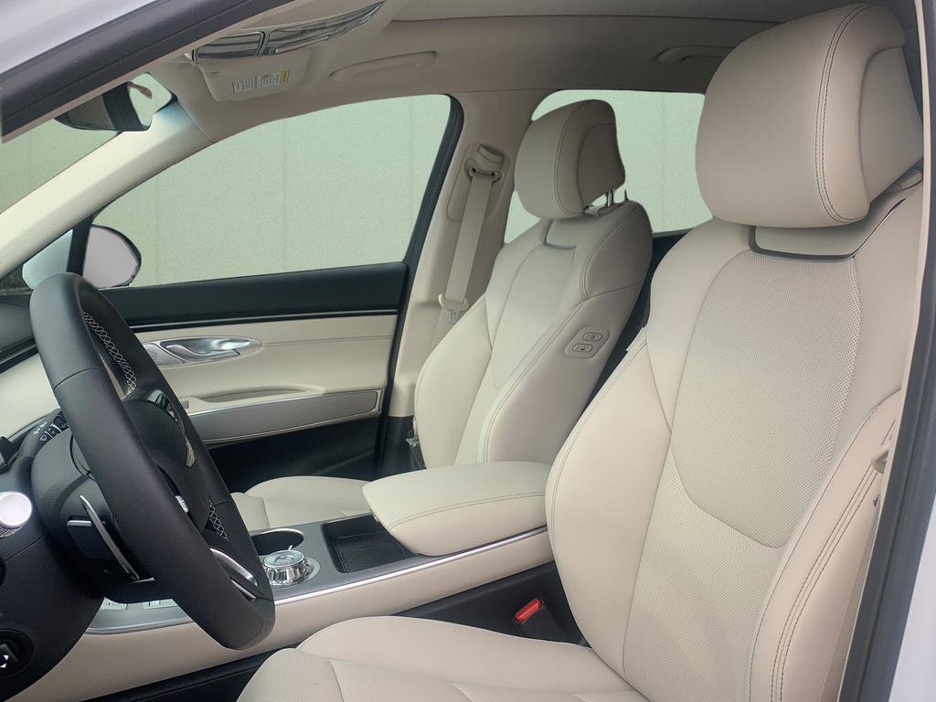 Certified 2026 Genesis GV70 2.5T Select image 19