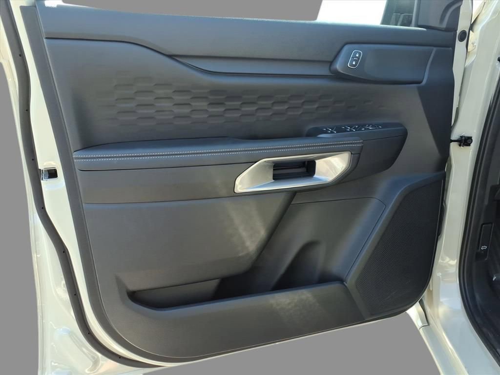 New 2025 Ford Ranger XLT w/ Equipment Group 301A High image 15