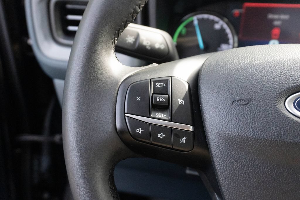 Used 2023 Ford Maverick Lariat w/ Black Appearance Package FWD image 23