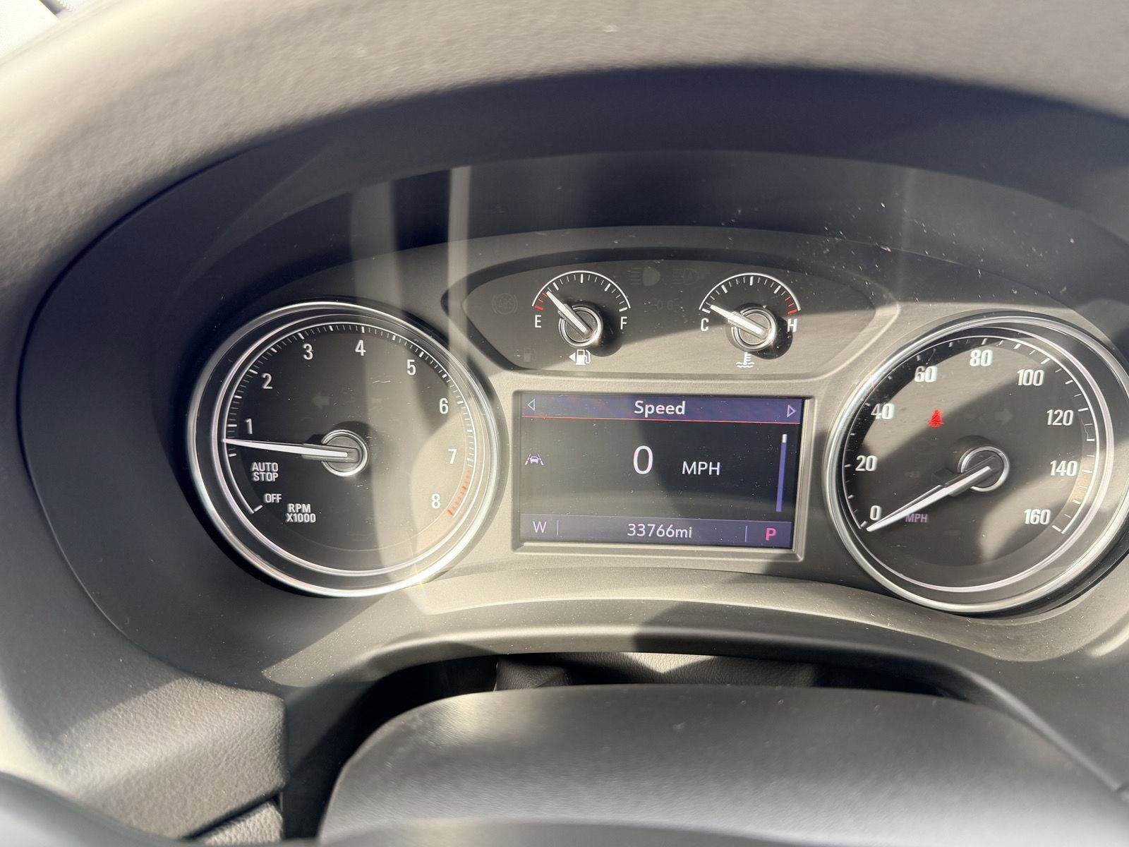 Used 2023 Buick Enclave Essence image 10