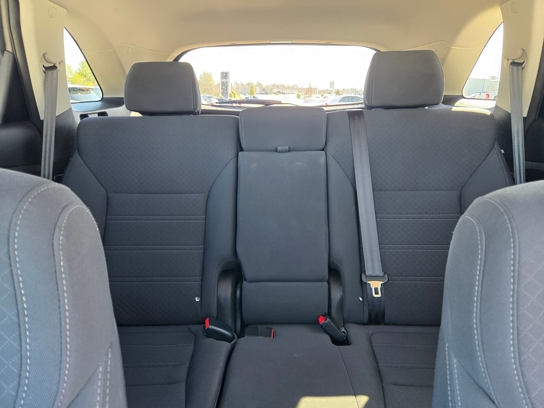 Used 2017 Kia Sorento LX w/ LX Convenience Package image 13