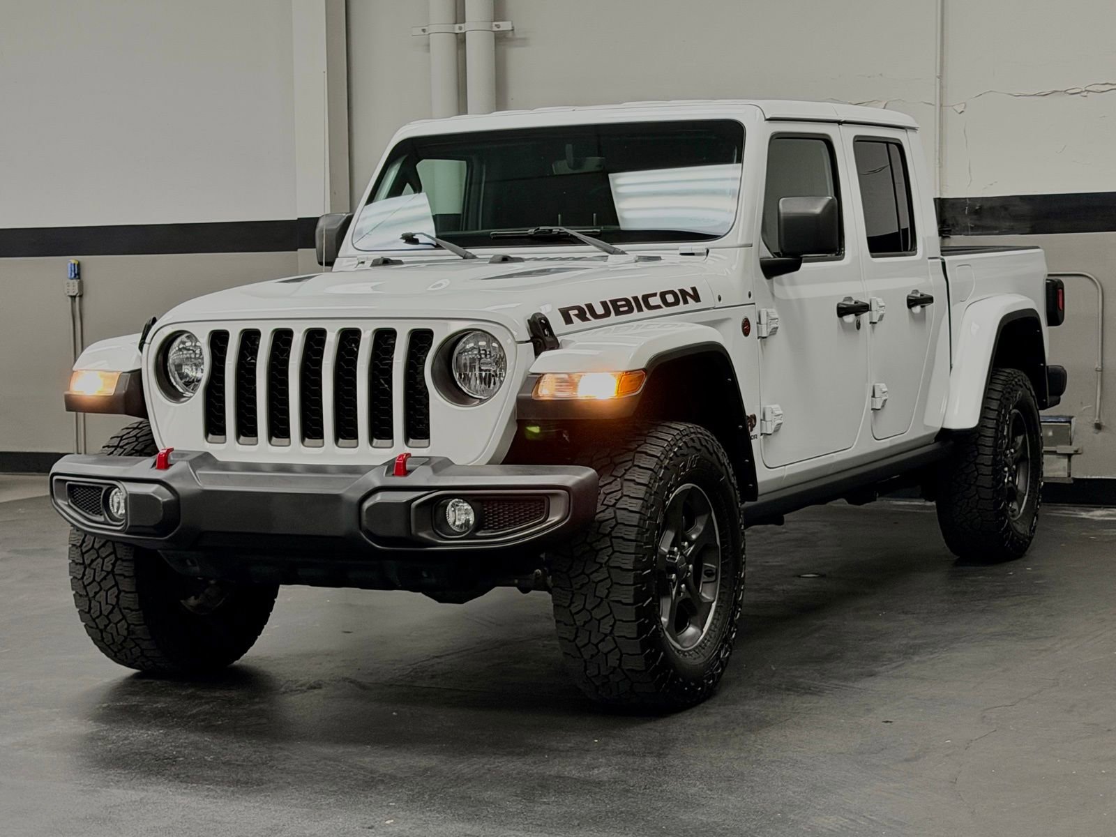 Used 2022 Jeep Gladiator Rubicon w/ Trailer Tow Package AWD/4WD image 6