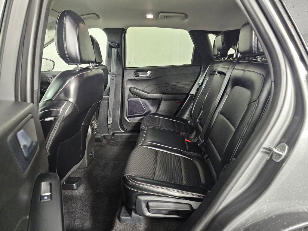 Used 2024 Ford Escape Platinum image 34