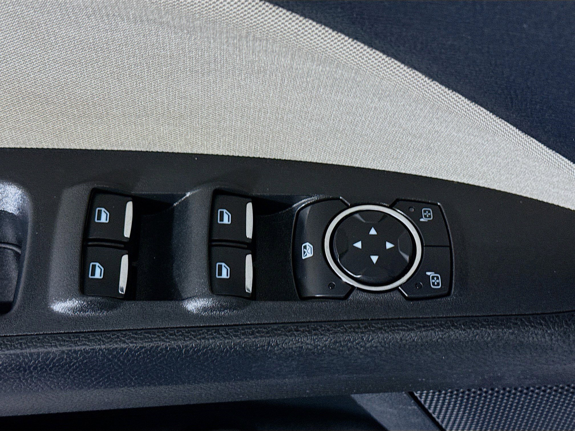 Used 2017 Ford Fusion S image 24