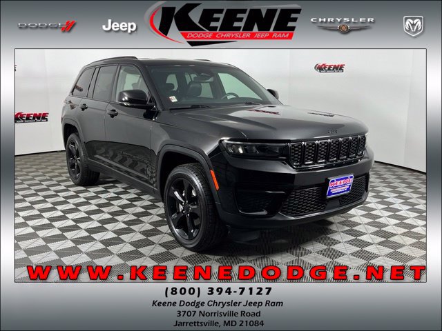 Used 2023 Jeep Grand Cherokee Altitude