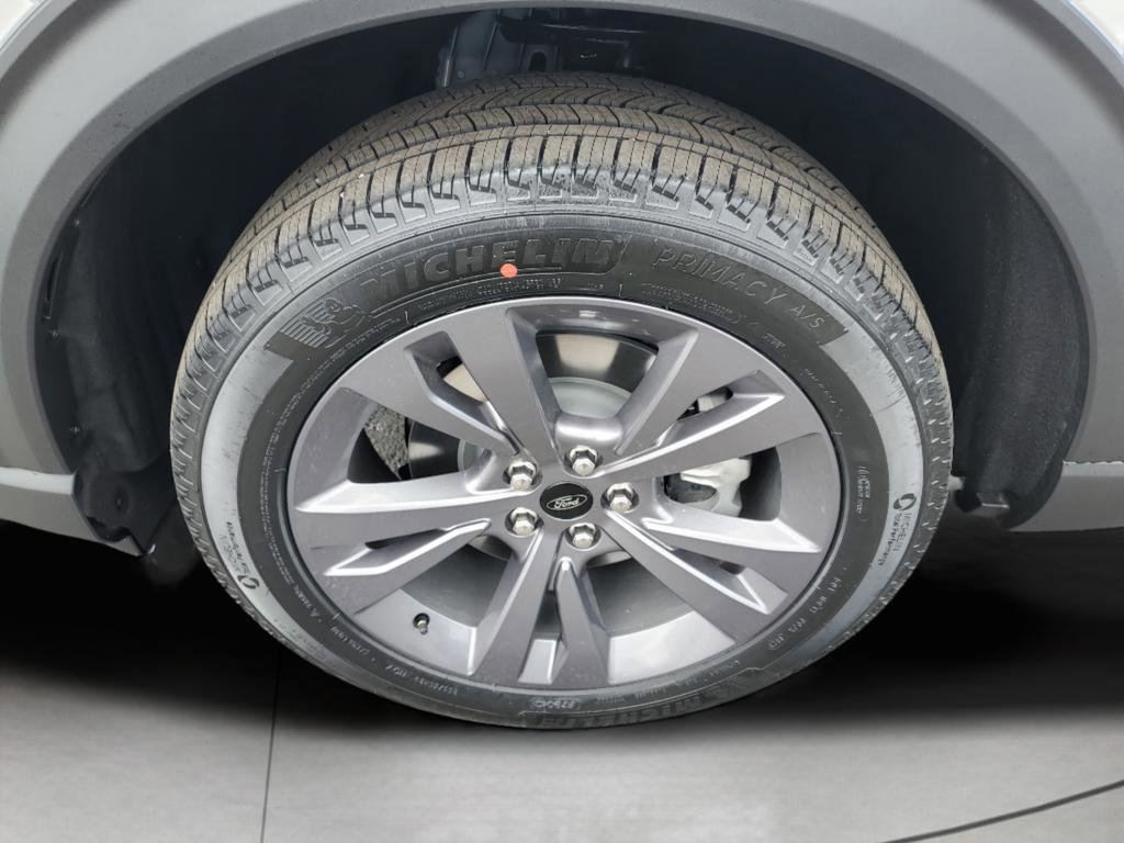New 2025 Ford Explorer Active w/ Active Comfort Package image 12