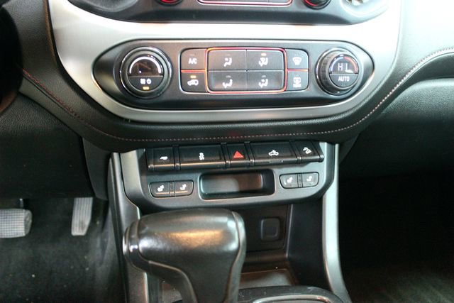 Used 2016 GMC Canyon SLE w/ All Terrain Package image 19