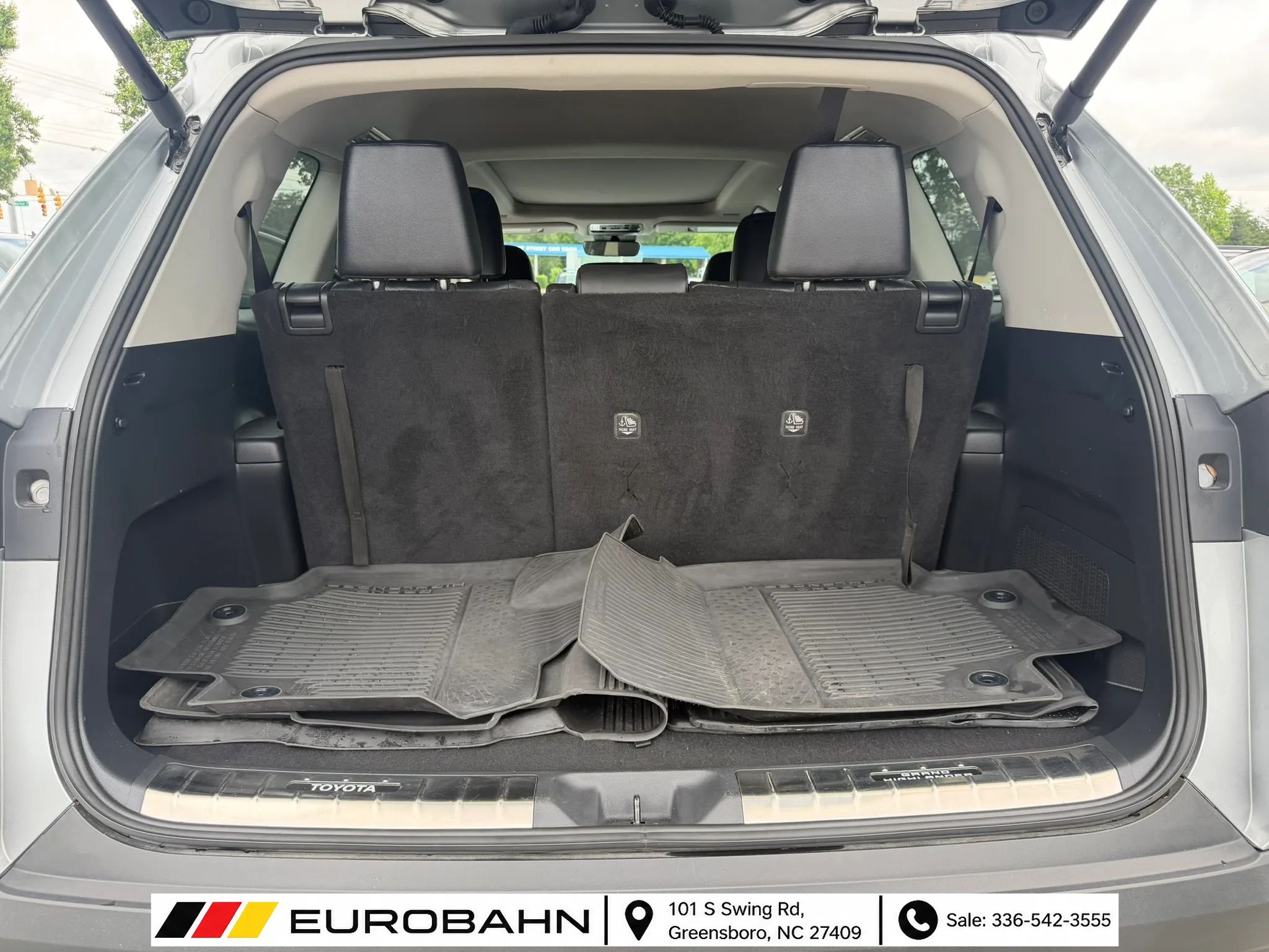 Used 2024 Toyota Grand Highlander AWD image 31