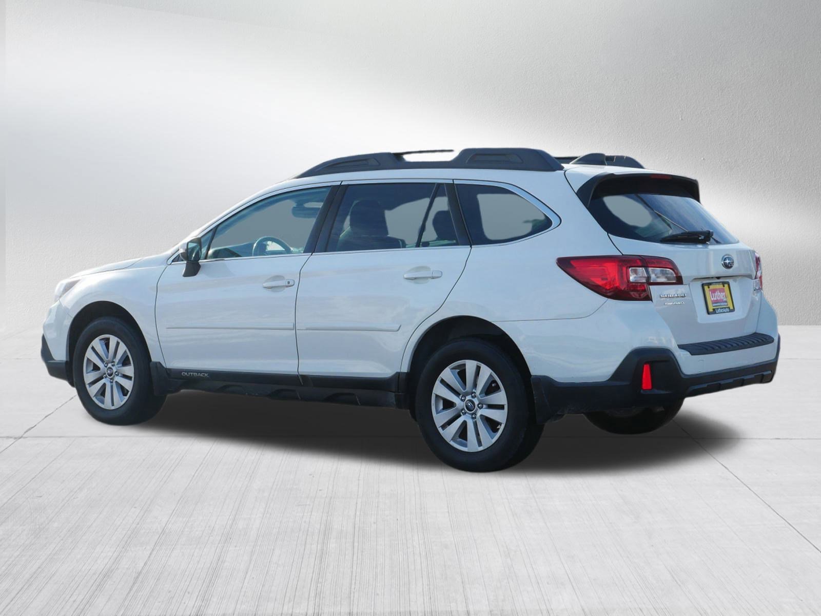 Used 2019 Subaru Outback 2.5i Premium image 5
