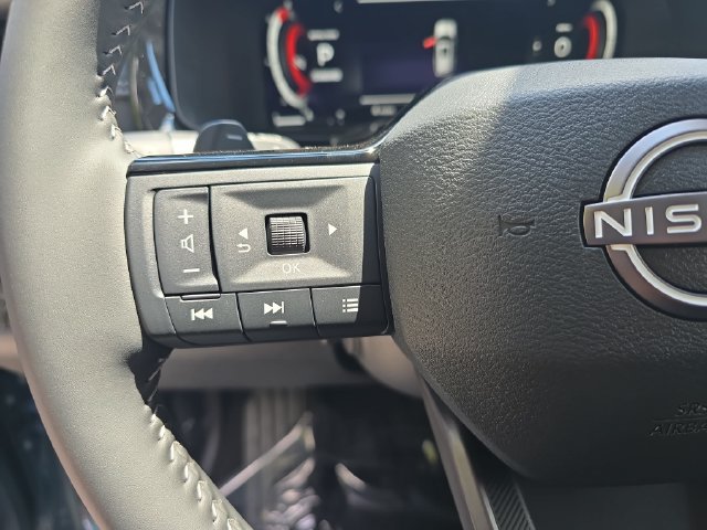 New 2026 Nissan Pathfinder Platinum FWD image 25