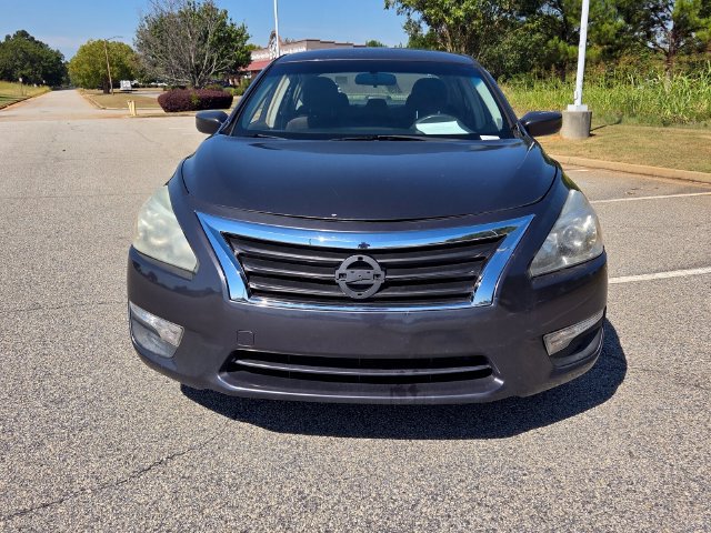 Used 2013 Nissan Altima 2.5 S FWD image 2
