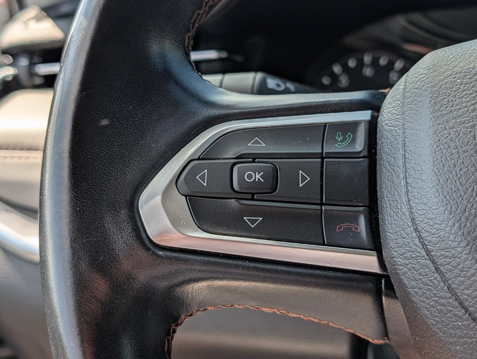 Used 2022 Jeep Compass Limited AWD/4WD image 27