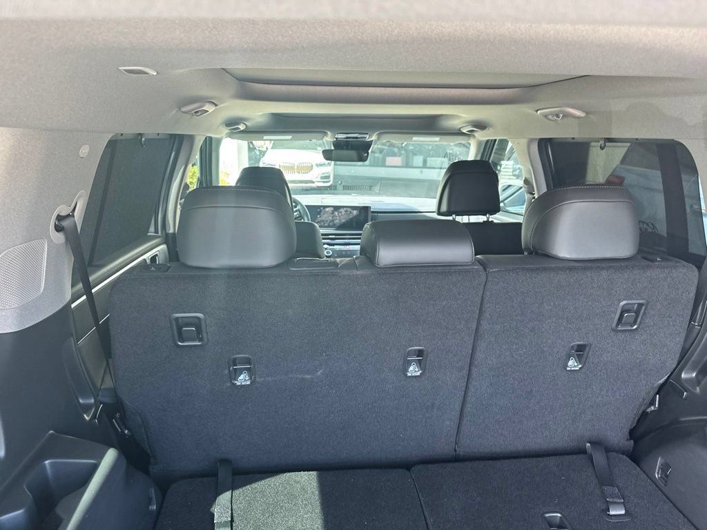 Used 2024 Hyundai Santa Fe Limited FWD image 18
