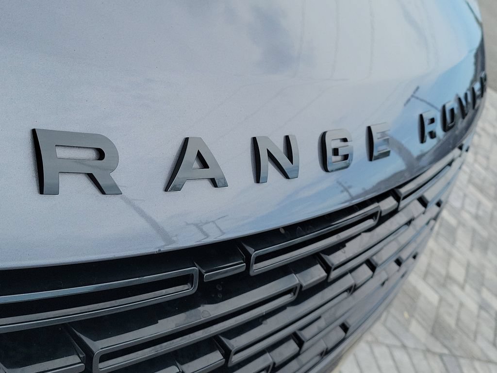 Certified 2025 Land Rover Range Rover Autobiography AWD/4WD image 9